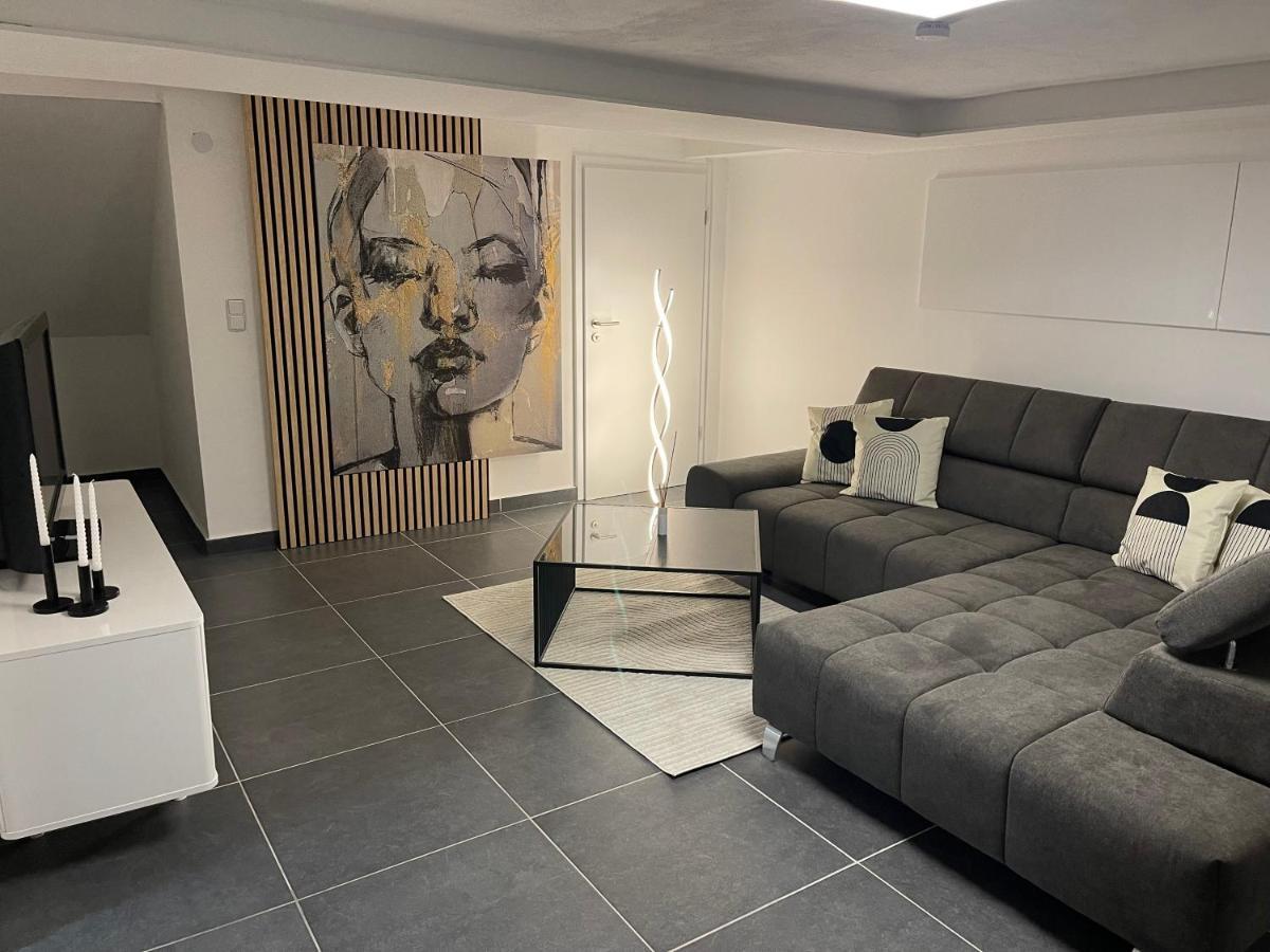 Stilvolles Designappartment Mit Terasse & Garten Im Idylischem Bindlach Exterior foto